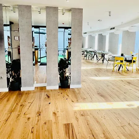 Ti Hotel